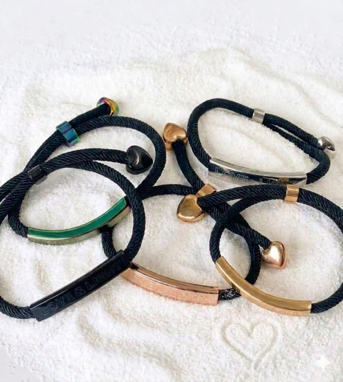 Bracelet Love & Light en corde et inox (Doré)